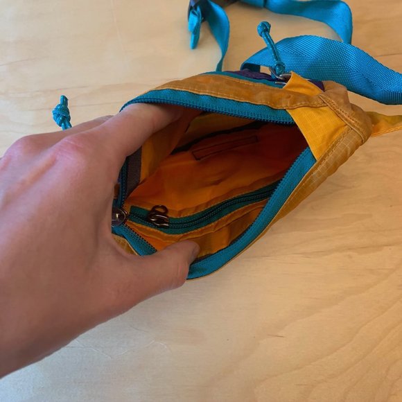 Patagonia Lightweight Travel Mini Hip Pack - Picture 4 of 7